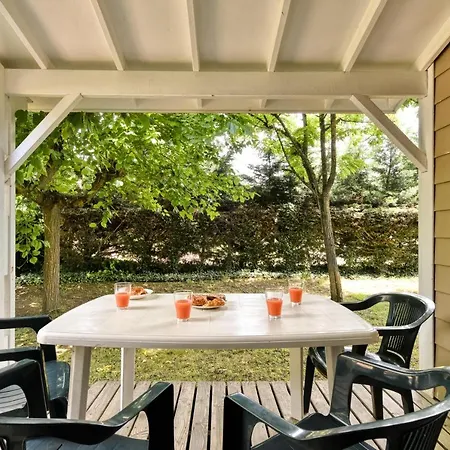 Le Domaine Du Cedre 홀리데이파크 4*