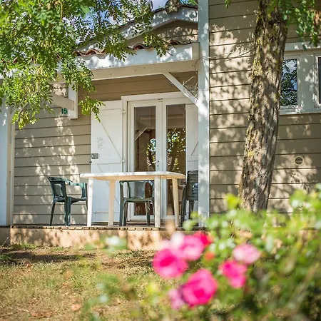 Le Domaine Du Cedre 4* Rivières