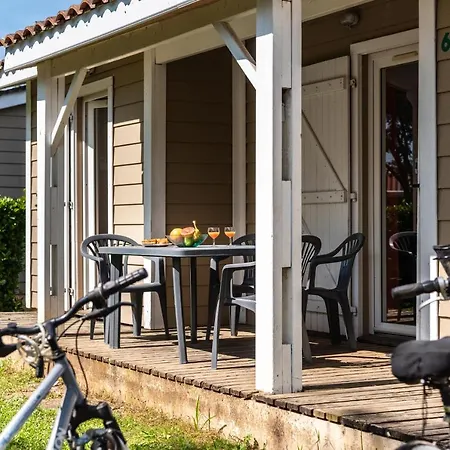 Le Domaine Du Cedre Semesterpark 4*