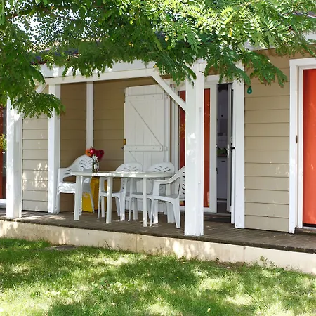 Le Domaine Du Cedre 4*