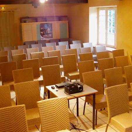 Le Domaine Du Cedre