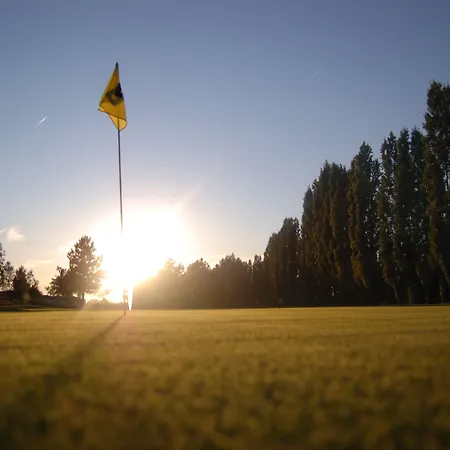 Le Domaine Du Cedre 4*