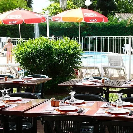 Le Domaine Du Cedre 4*