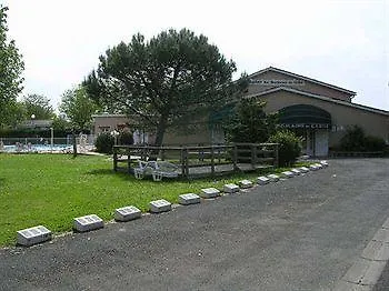 Le Domaine Du Cedre ホリデーパーク