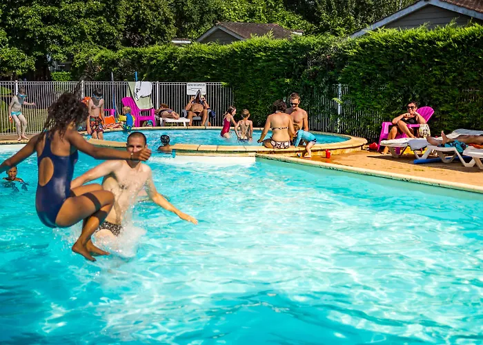 Village de vacances Le Domaine Du Cedre Rivières